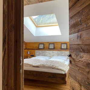 2 bedrooms, iron/ironing board, WiFi, bed sheets - Grieshof am Pühel -Abendlicht-. (Valle di Casies)