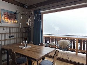 Dining - Grieshof am Pühel -Abendlicht-. (Valle di Casies)