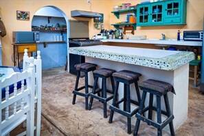 Interior - Nice 3-bedroom house and 3 bathrooms with AC, Wify, Garage, in charming Ticul. (Ticul)