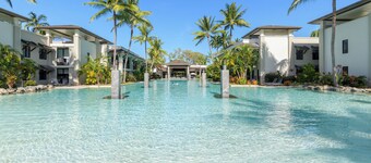 Sol Swim -Out Resort Apartment