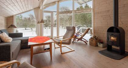 Cozy holiday home close to beach and nature