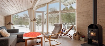 Cozy holiday home close to beach and nature