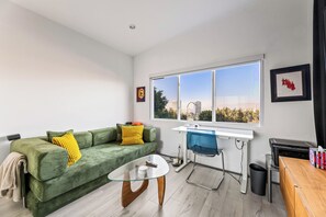 Smart TV, books, stereo, printers