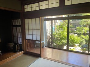 Restaurant - minnsyuku uedaya (Obama)