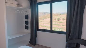 Travel crib, WiFi