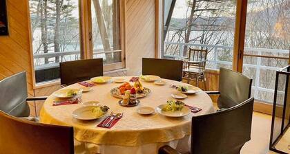 The view of the lake and snow-capped mountains is breathtaking! Limited to one pair per day. A dedicated butler is always on hand to ensure a safe stay. Includes choice of breakfast & 15 min drive to 5 ski resorts!