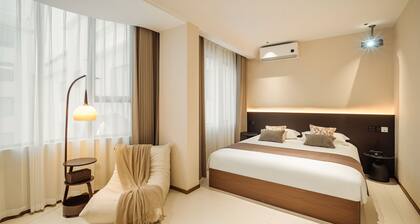 Jingdezhen Streamside B&B (Taoxichuan Cultural & Creative Zone Branch)