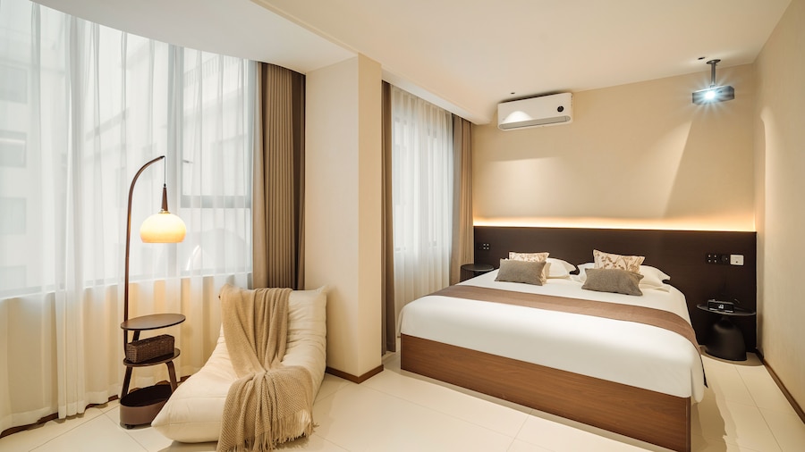 Jingdezhen Streamside B&B (Taoxichuan Cultural & Creative Zone Branch)