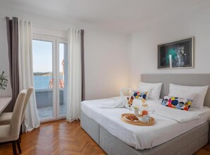 Villa (Seafront Six Bedroom Modern Villa wit) | 6 bedrooms, cribs/infant beds - Modern Villa With Pool Nancy (Sibenik)