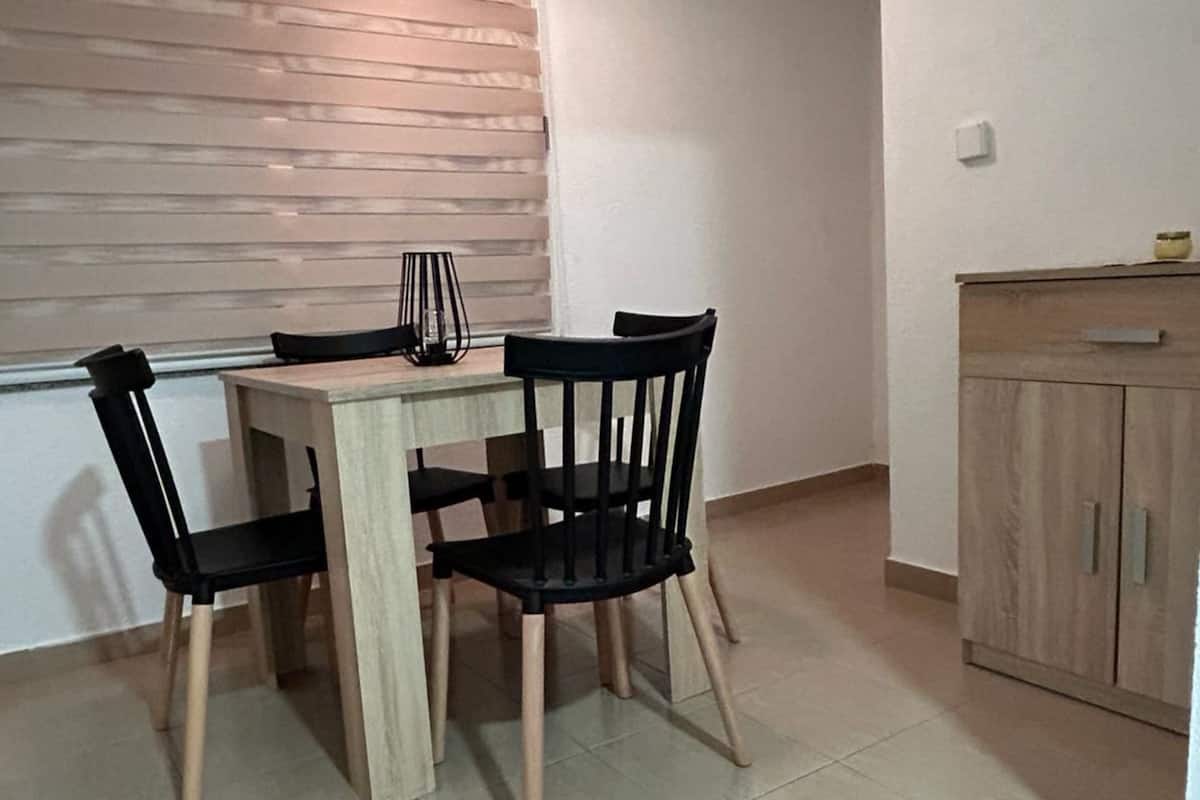 Appartement (Two bedroom apartment 10) | Salle à manger