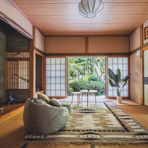 Interior - Sado/AAHotel Japanese garden, artwork,Four Seasons (Katabata, Sado, Niigata)