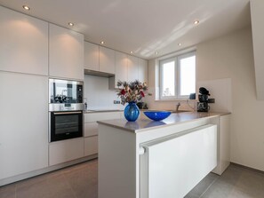 Coffee/tea maker, fridge, microwave, oven - Cosy flat with beautiful terrace (Koksijde)