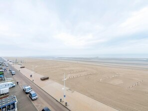 Una spiaggia nelle vicinanze