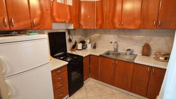 Apartment (Three Bedroom apartment With Sea View) | Private kitchen | Fridge