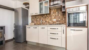 Villa (Amazing Villa with Outdoor Swimming P) | Private kitchen | Fridge