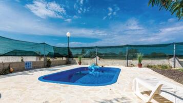 Villa (Amazing Villa with Outdoor Swimming P) | Pool