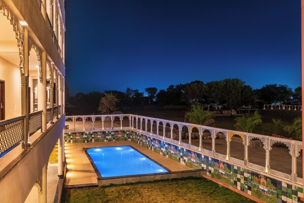 2 outdoor pools - Q' Luxe-The Mewar Collection Udaipur (Māvli)