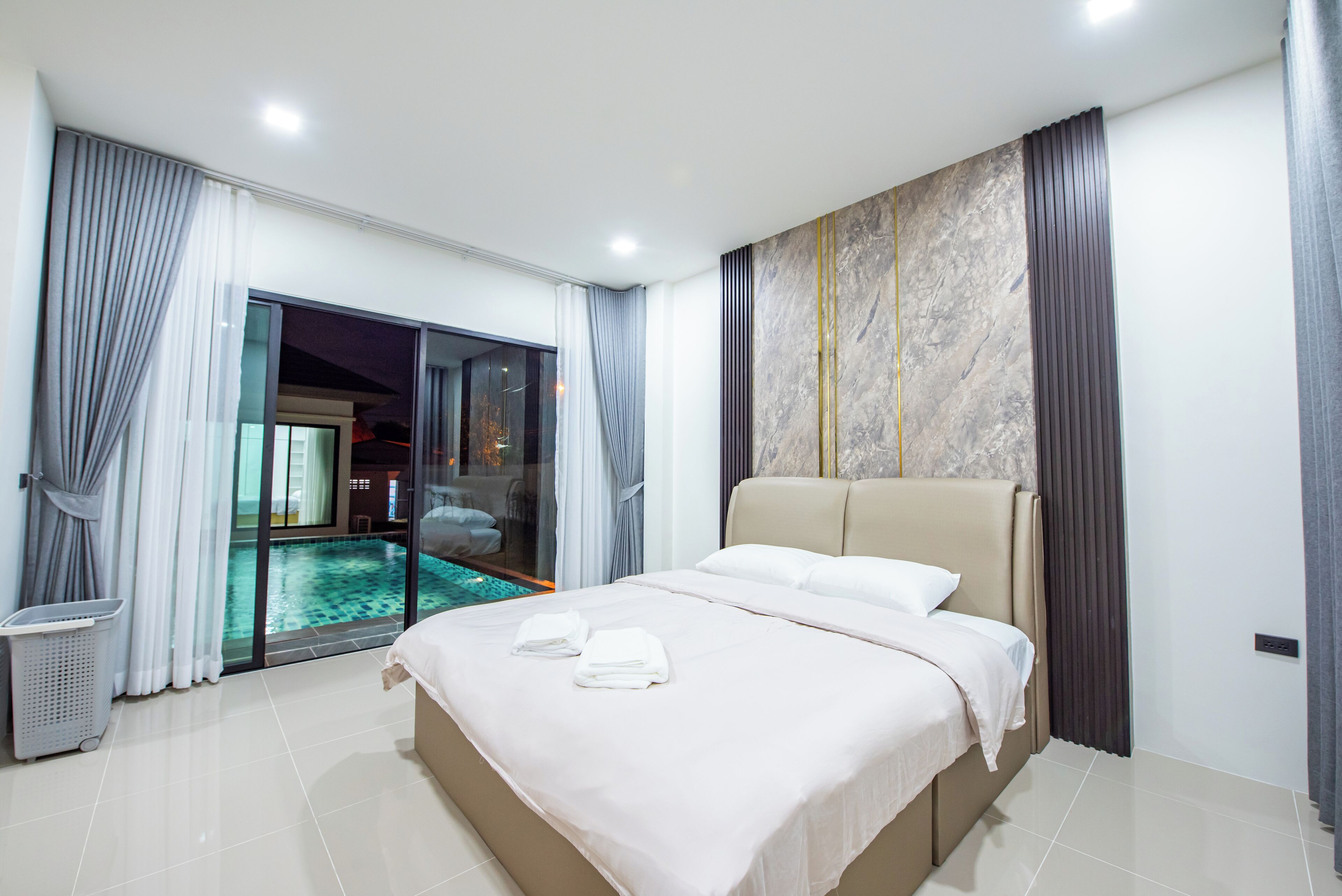 4 Schlafzimmer, kostenloses WLAN, Bettwäsche