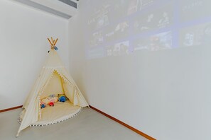 Presidential Double or Twin Room, Hill View | Premium bedding, down comforters, individually decorated - Shanye Guesthouse - Jingxian Shuimo  (Xuancheng)