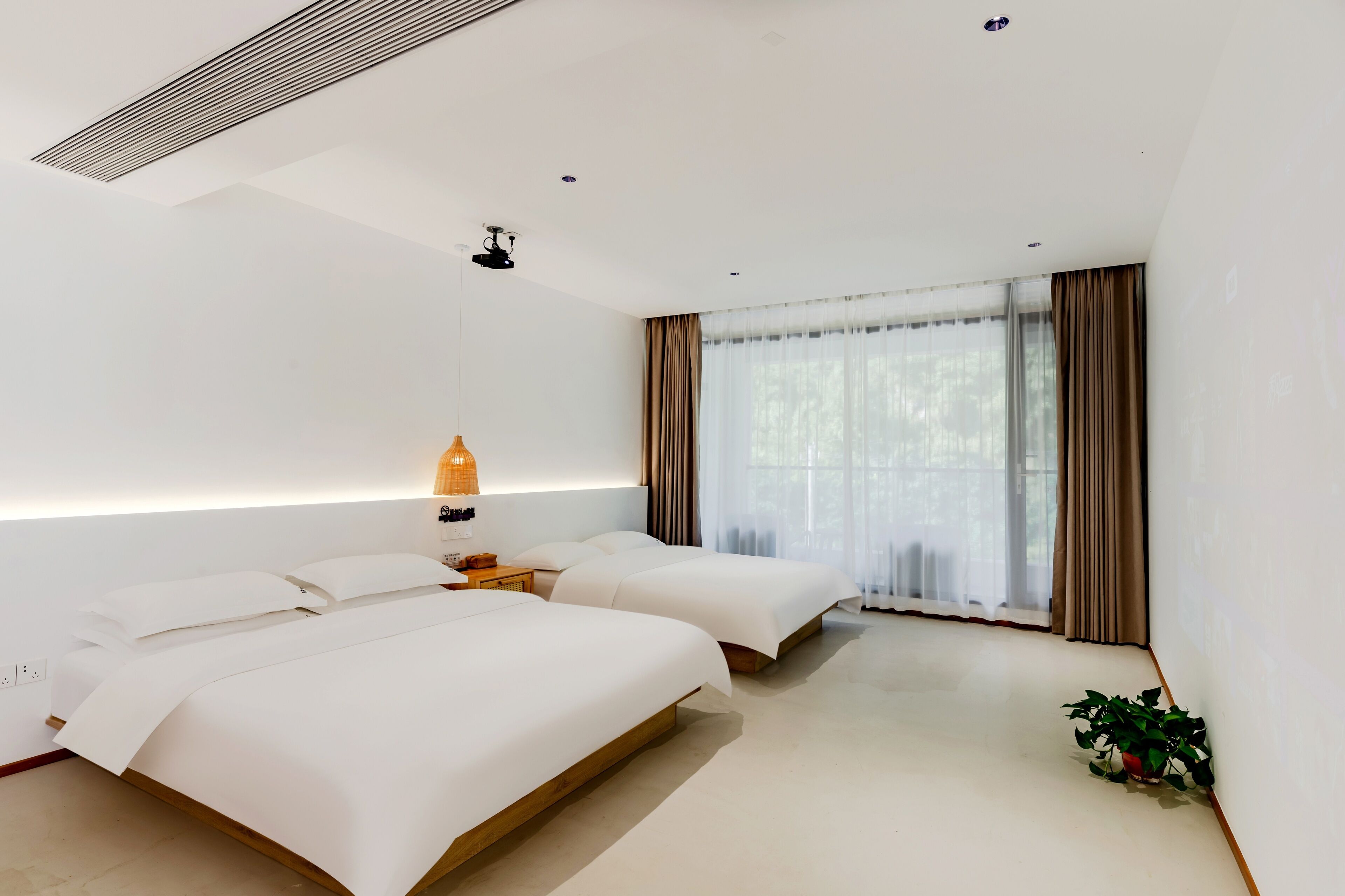 Quarto casal ou duplo elite, vista para a colina | Roupas de cama premium, edredons de pluma, individualmente decorados