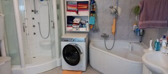 Apartment hotel, boarding house, shared flat, room for rent in the Magdeburg area. 34€