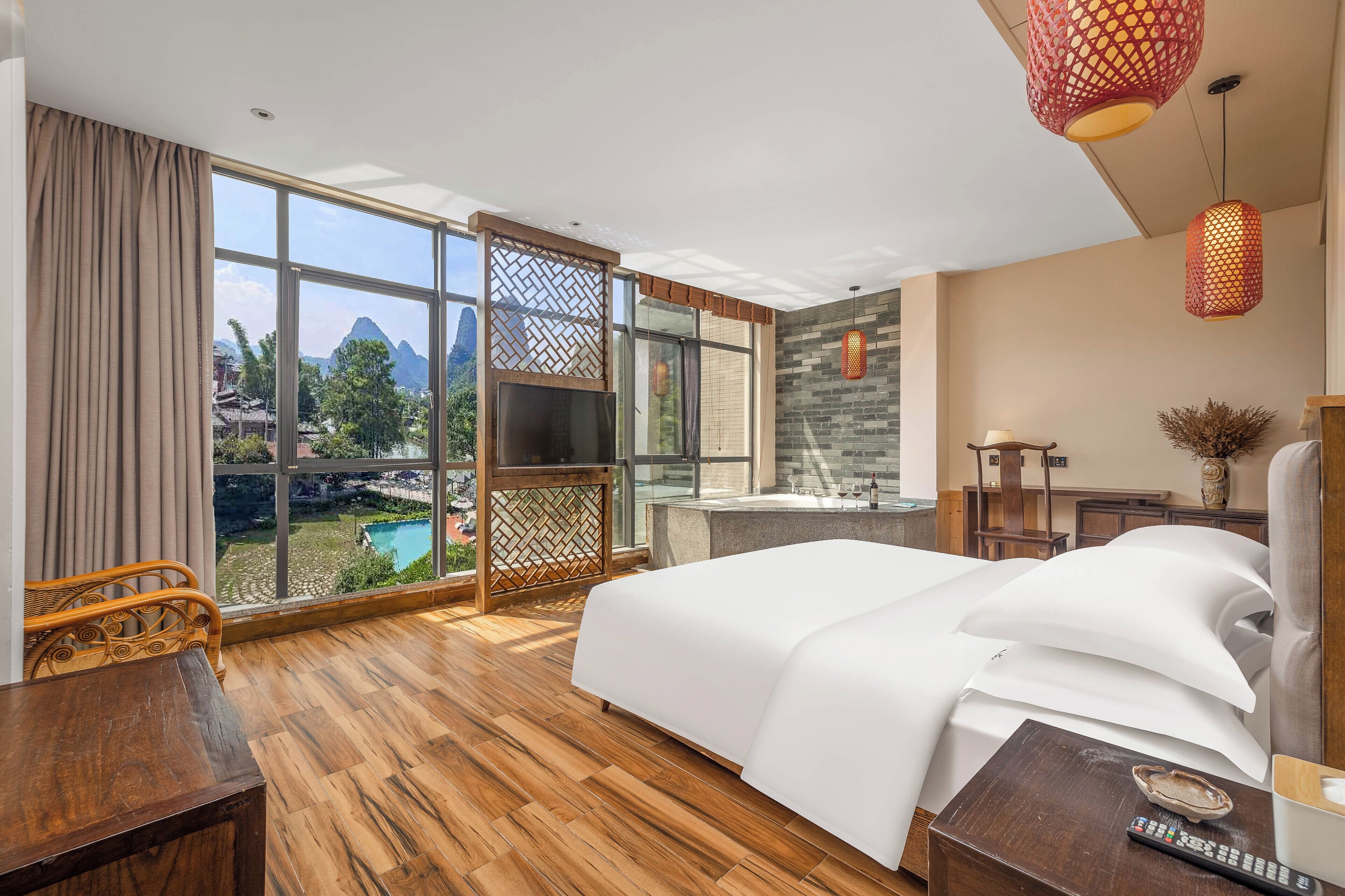 Quarto casal superior | Escrivaninha, espaço de trabalho para notebook, Wi-Fi de cortesia