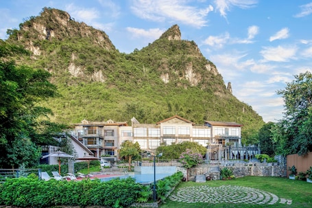 施設の正面. Wude Jiayuan Residential Wellness Resort