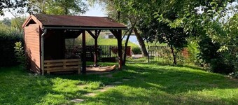 Majoshaza 20 min von Budapest direkt an der Donau by Interhome