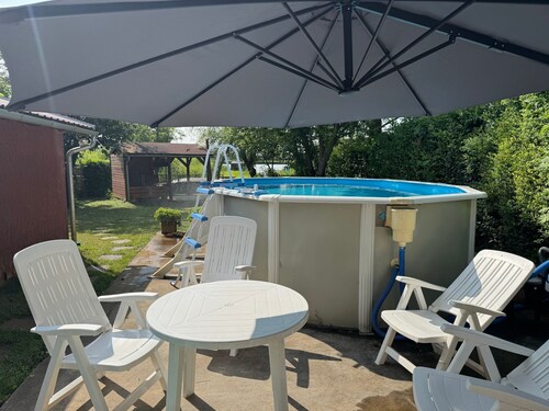 Majoshaza 20 min von Budapest direkt an der Donau by Interhome