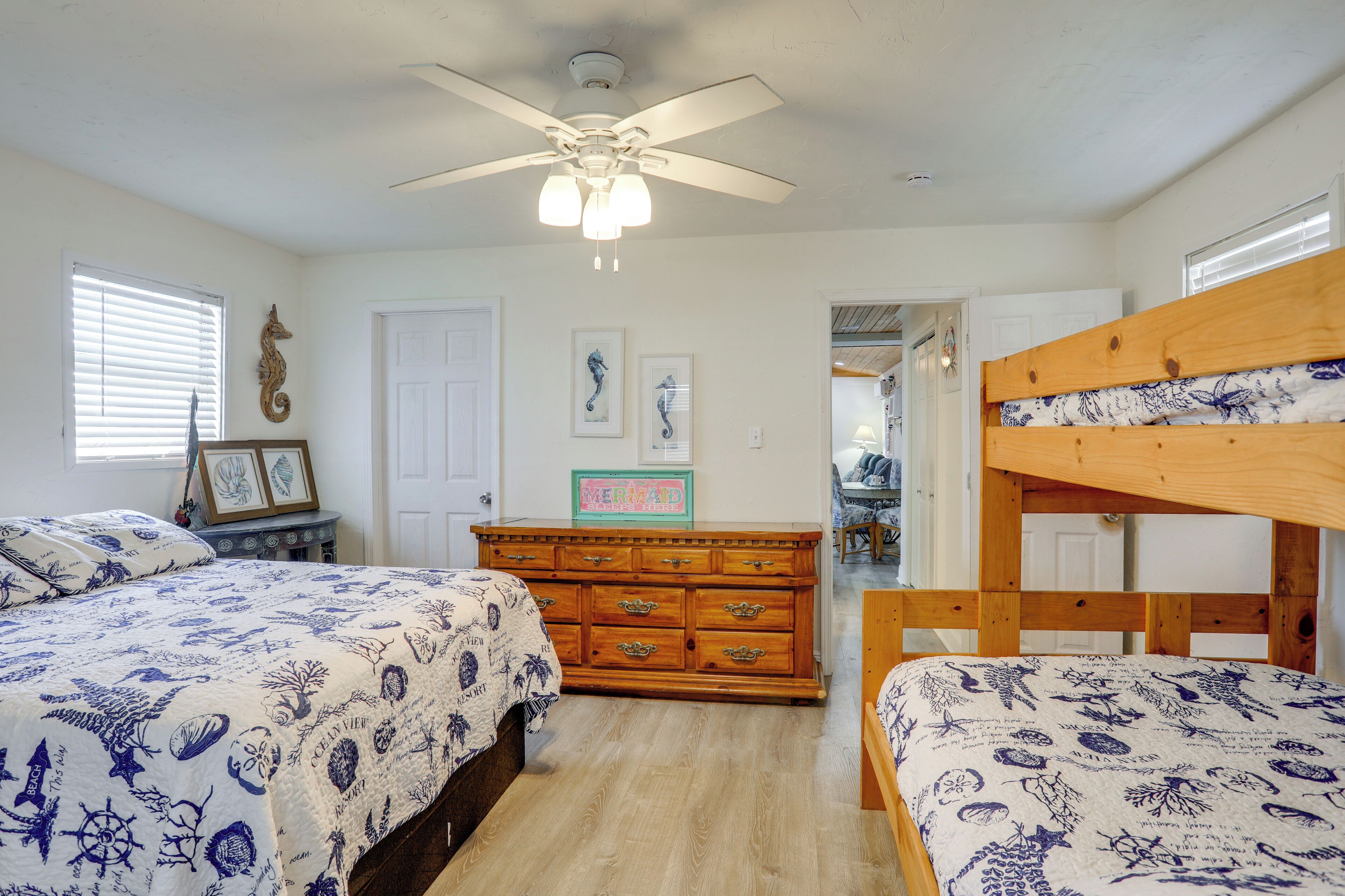 Accès Internet, draps fournis