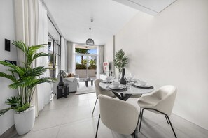 Apartment - Stayshort - 2 Bedroom Sleeps 6 in Dubai Hills (Dubai)