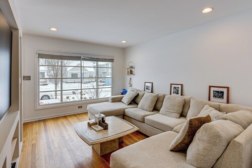 Mid-Century Family Bungalow: Desirable Birmingham!