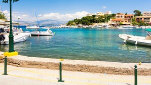 Marina - Stilvolle Erdgeschosswohnung Wave Tessera in Kassiopi by Interhome (Acharavi)