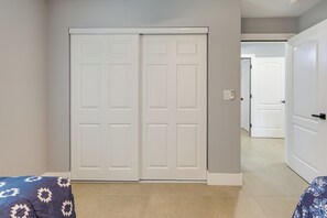 3 bedrooms, desk, Internet, bed sheets - Brand-New Build! Fort Pierce Home By Coastal Parks (Fort Pierce)