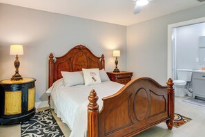 Bureau, accès Internet, draps fournis