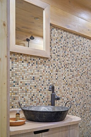 Bathroom - Authentisches Haus mit Bergblick - Karashka by Interhome (Selishte)