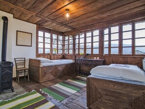 Internet - Authentisches Haus mit Bergblick - Karashka by Interhome (Selishte)