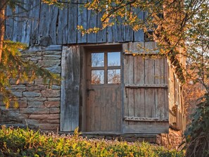 Exterior detail - Authentisches Haus mit Bergblick - Karashka by Interhome (Selishte)