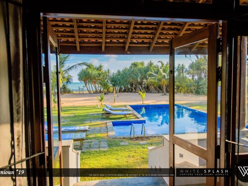 Villa "Ardeen Villa" mit Infinity-Pool by Interhome