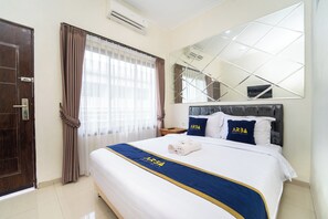 Habitación doble Deluxe | Escritorio, espacio para trabajar con laptop y wifi gratis 