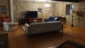 Living area - Herrschaftshaus durch die Täler by Interhome (Oliveira de Frades)