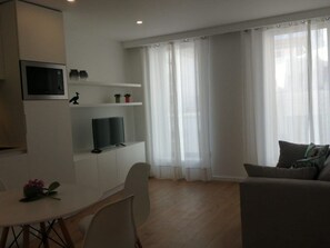 Living area - Präsentation Pier im Zentrum von Aveiro by Interhome (Aveiro)