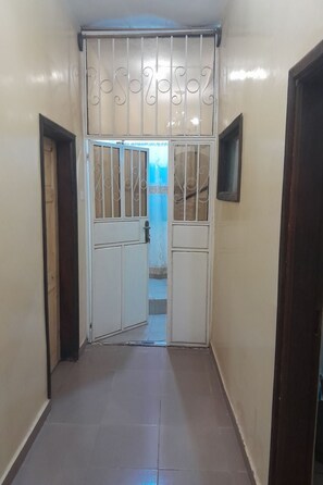 Living Room - für 4 Personen in Brusubi Gambia by Interhome (Brufut)