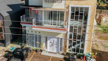 Aparcamiento sin asistencia gratuito