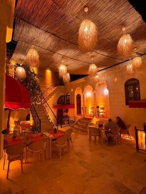 Dining - Mihrumah Konağı (Şanlıurfa)