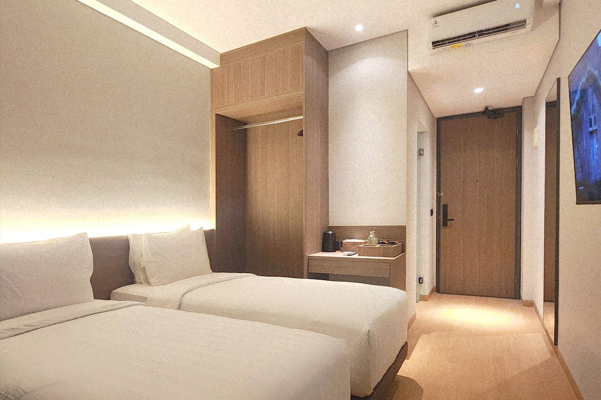 Deluxe Twin Room | WiFi (free)