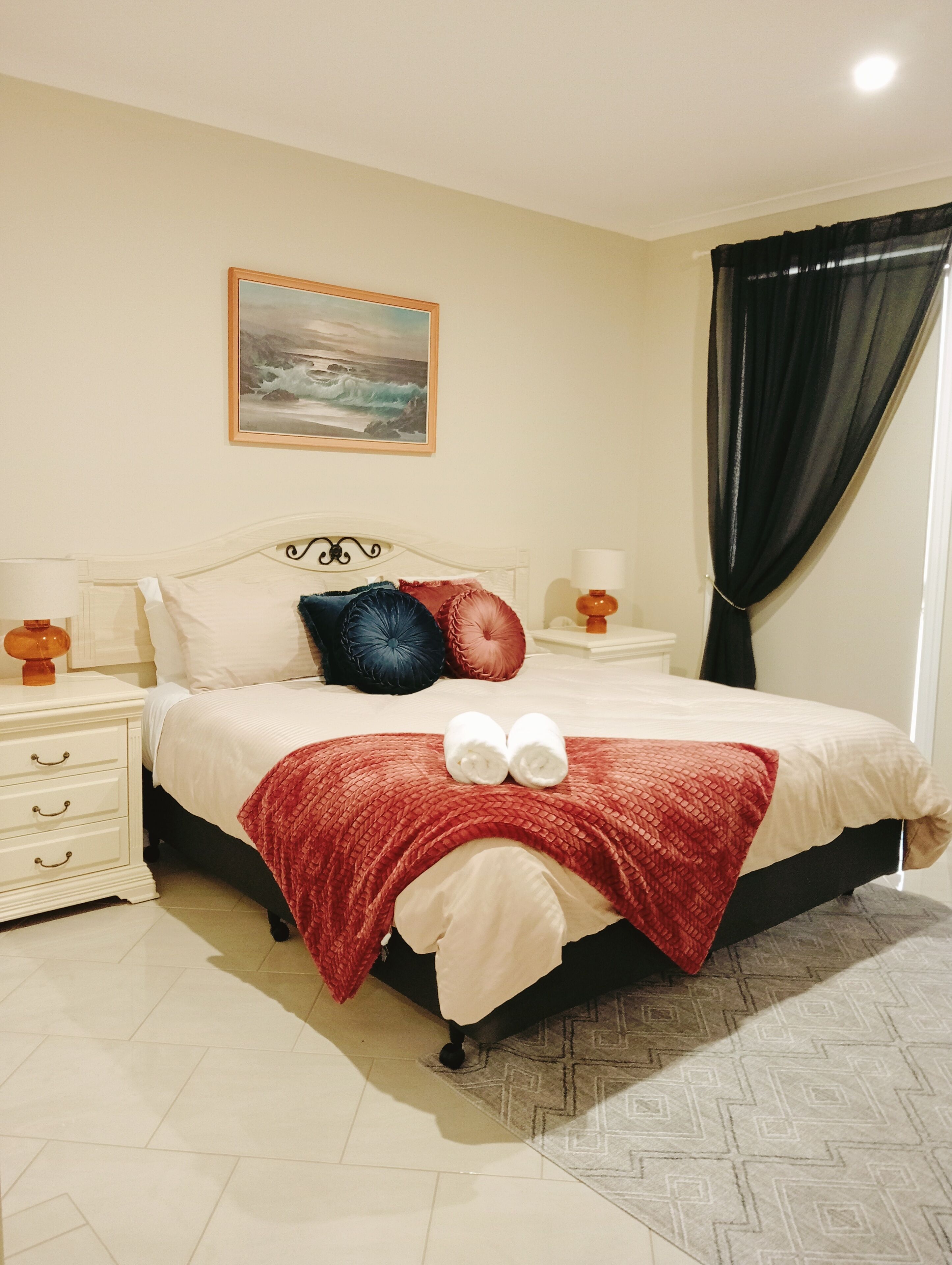 Deluxe Villa, 1 King Bed, Patio, Courtyard View | Soundproofing, free WiFi