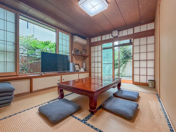 Interior - New! Modern Japanese House|PS5, AC, Parking|Castle (matsumoto)