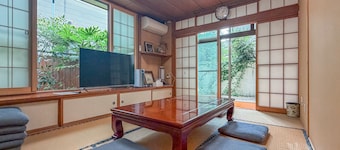 New! Modern Japanese House|PS5, AC, Parking|Castle