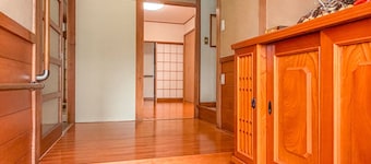 Entire House for Rent Near Matsumoto Castle: Urahashi
